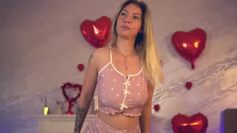 Cassi online show from April 8, 2026, 3:28 am