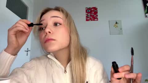 Olivia online show from February 17, 2026, 9:06 am