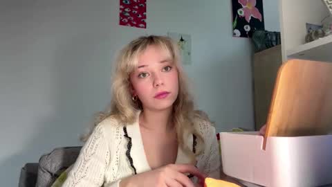 Olivia online show from February 20, 2026, 8:16 am