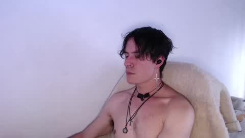 Juan online show from November 7, 2025, 9:04 pm