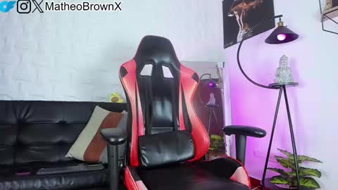 Snapshot of casticatheking chatting on September 30, 2025, 4:06 am Matheo Brown online show from September 30, 2025, 4:06 am