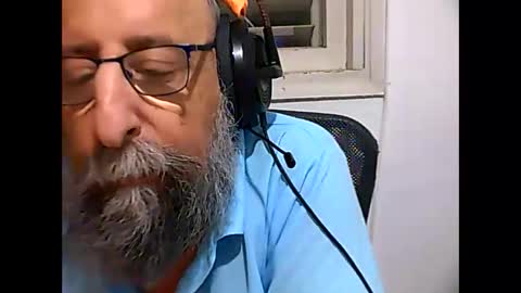Snapshot of casual53 chatting on January 24, 2025, 3:32 am casual53 online show from January 24, 2025, 3:32 am