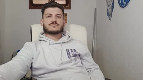 Mike Moreira online show from April 1, 2026, 6:05 pm