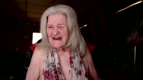 Snapshot of cat9paw chatting on September 28, 2025, 3:17 pm cat online show from September 28, 2025, 3:17 pm