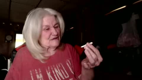 Snapshot of cat9paw chatting on October 4, 2025, 5:33 pm cat online show from October 4, 2025, 5:33 pm