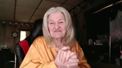 Snapshot of cat9paw chatting on October 31, 2025, 4:19 pm cat online show from October 31, 2025, 4:19 pm