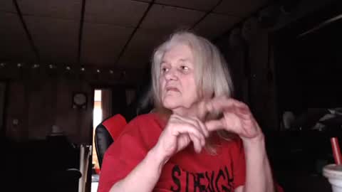 Snapshot of cat9paw chatting on November 10, 2025, 7:02 pm cat online show from November 10, 2025, 7:02 pm