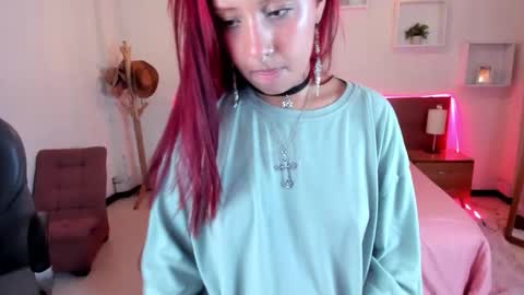 Snapshot of cat__moon__ chatting on October 25, 2025, 1:40 pm Karol online show from October 25, 2025, 1:40 pm