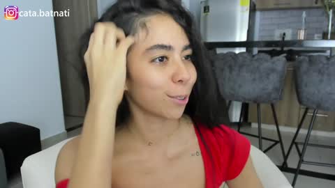 Snapshot of cata_batnati chatting on December 1, 2024, 10:43 pm Catalina online show from December 1, 2024, 10:43 pm