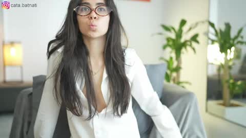 Catalina online show from March 26, 2026, 2:33 pm