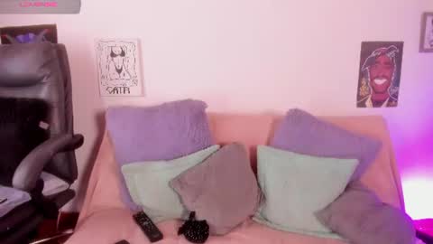 Cata green model independient online show from June 30, 2026, 7:26 pm
