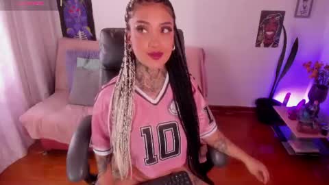 Cata green model independient online show from July 3, 2026, 7:09 pm