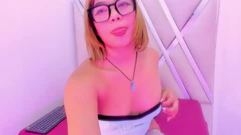 Snapshot of cataleya_bianchi chatting on April 25, 2026, 11:24 pm Cataleya online show from April 25, 2026, 11:24 pm