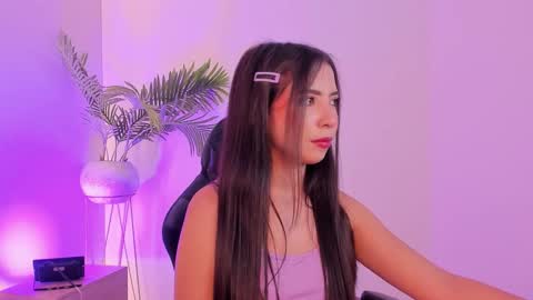 C A T E  online show from February 7, 2026, 12:09 pm