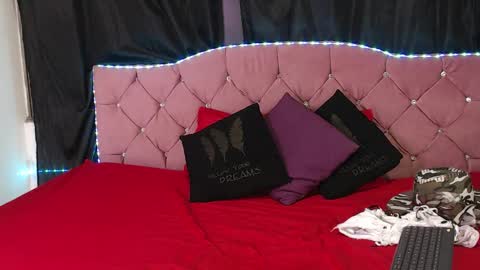 Cata Prins  online show from February 2, 2026, 11:53 am