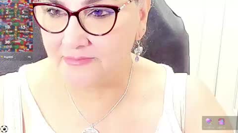 Snapshot of cataleya_mom_ chatting on July 3, 2026, 9:27 am cataleya online show from July 3, 2026, 9:27 am