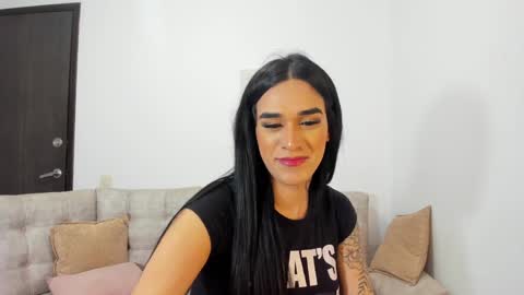 Snapshot of cataliana_mega1 chatting on December 13, 2024, 4:33 am celiscatalina instagram online show from December 13, 2024, 4:33 am
