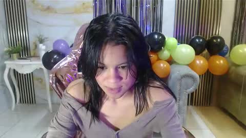 Catalina  online show from October 29, 2025, 1:24 pm