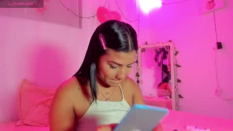 Cata y Roger online show from March 3, 2025, 4:03 am