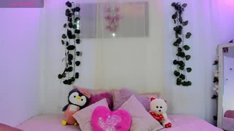 Cata y Roger online show from September 23, 2025, 11:57 am