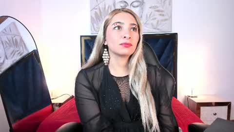 Snapshot of catalina_osorio chatting on July 15, 2026, 11:48 am catalina_osorio online show from July 15, 2026, 11:48 am