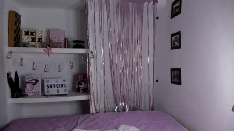  Catalina Garcia     online show from February 28, 2025, 3:15 am