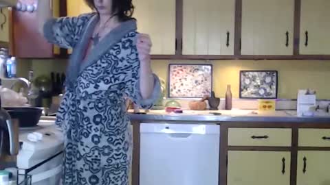 Snapshot of catalystic chatting on February 19, 2025, 3:49 pm CATALYSTIC online show from February 19, 2025, 3:49 pm