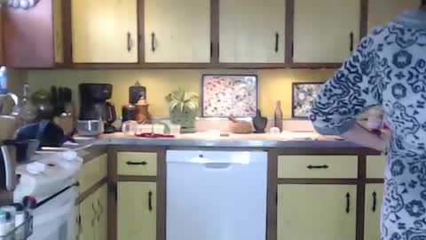 Snapshot of catalystic chatting on February 25, 2025, 5:15 pm CATALYSTIC online show from February 25, 2025, 5:15 pm