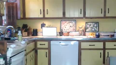 Snapshot of catalystic chatting on October 9, 2025, 8:51 pm CATALYSTIC online show from October 9, 2025, 8:51 pm