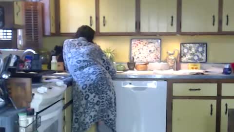 Snapshot of catalystic chatting on October 18, 2025, 7:36 pm CATALYSTIC online show from October 18, 2025, 7:36 pm