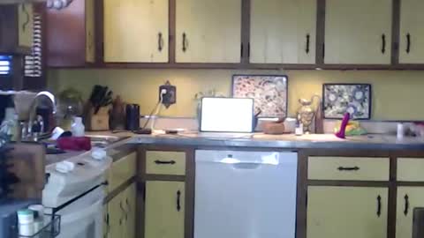 Snapshot of catalystic chatting on November 5, 2025, 7:58 pm CATALYSTIC online show from November 5, 2025, 7:58 pm