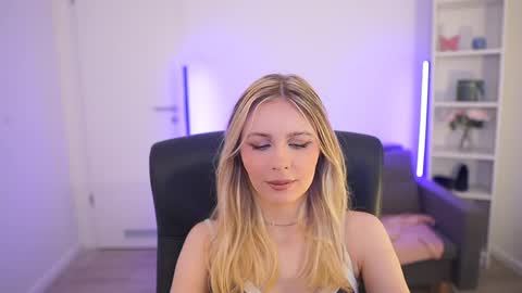 catecrago  online show from March 30, 2026, 8:04 am