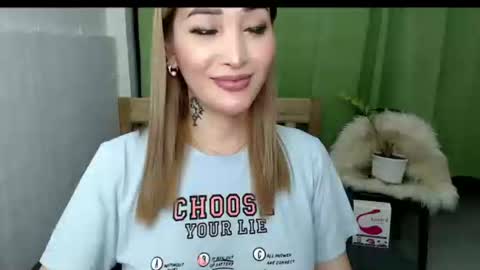 red online show from October 13, 2025, 3:39 am