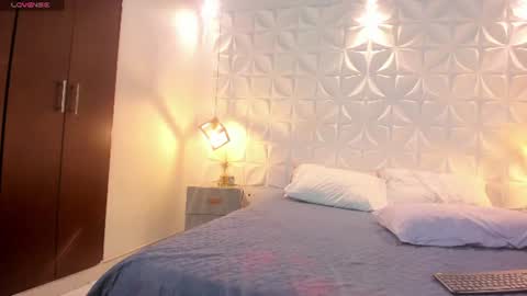 cathaleya_17 online show from June 14, 2026, 2:24 am