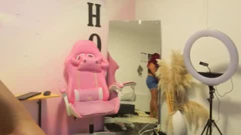 Snapshot of catherine_smith_ chatting on September 18, 2025, 11:23 am Catherine online show from September 18, 2025, 11:23 am