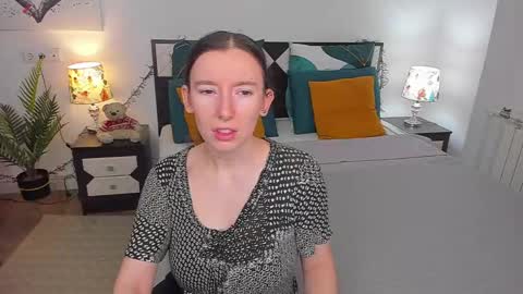 Snapshot of catherinewalls chatting on December 25, 2024, 3:40 am Catrin online show from December 25, 2024, 3:40 am