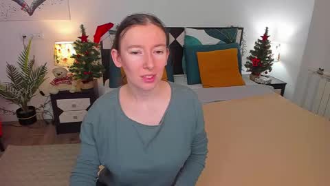 Snapshot of catherinewalls chatting on January 4, 2025, 2:25 am Catrin online show from January 4, 2025, 2:25 am