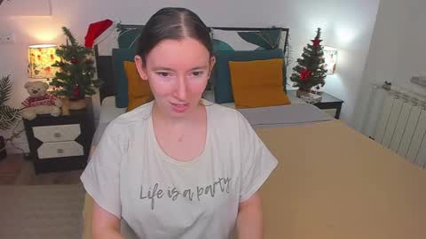 Snapshot of catherinewalls chatting on January 25, 2025, 2:26 am Catrin online show from January 25, 2025, 2:26 am