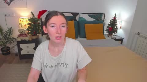 Snapshot of catherinewalls chatting on January 27, 2025, 5:47 am Catrin online show from January 27, 2025, 5:47 am