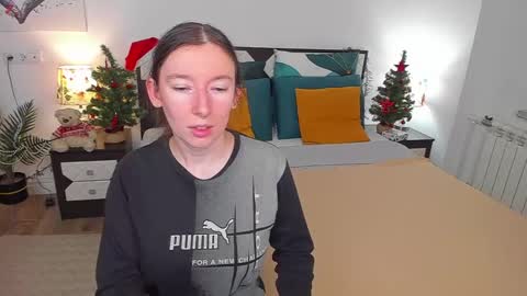 Snapshot of catherinewalls chatting on January 28, 2025, 2:43 am Catrin online show from January 28, 2025, 2:43 am