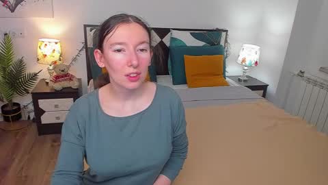 Snapshot of catherinewalls chatting on February 21, 2025, 3:45 am Catrin online show from February 21, 2025, 3:45 am