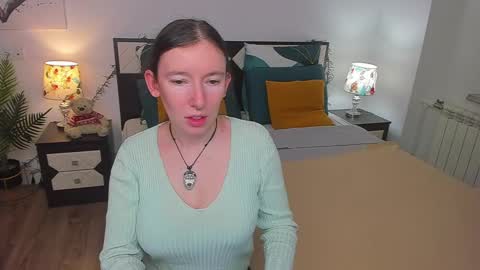 Snapshot of catherinewalls chatting on February 23, 2025, 3:35 am Catrin online show from February 23, 2025, 3:35 am