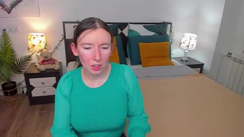 Snapshot of catherinewalls chatting on March 2, 2025, 3:56 am Catrin online show from March 2, 2025, 3:56 am