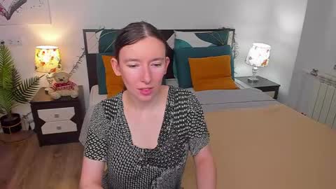 Snapshot of catherinewalls chatting on March 12, 2025, 8:30 am Catrin online show from March 12, 2025, 8:30 am