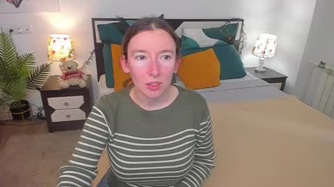 Snapshot of catherinewalls chatting on September 11, 2025, 6:35 am Catrin online show from September 11, 2025, 6:35 am