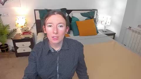 Snapshot of catherinewalls chatting on September 23, 2025, 1:08 am Catrin online show from September 23, 2025, 1:08 am