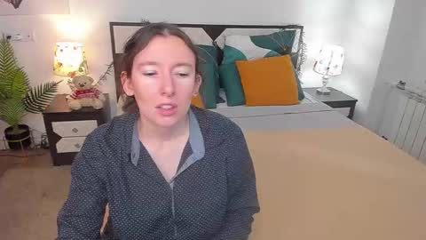 Snapshot of catherinewalls chatting on September 26, 2025, 6:28 am Catrin online show from September 26, 2025, 6:28 am