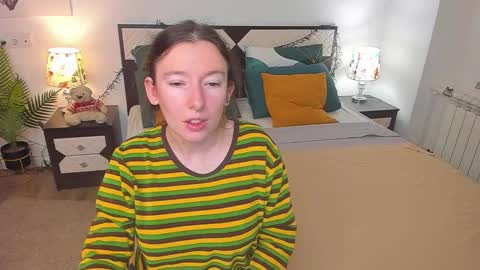 Snapshot of catherinewalls chatting on October 7, 2025, 3:58 am Catrin online show from October 7, 2025, 3:58 am