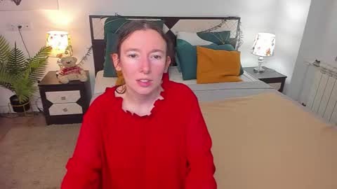 Snapshot of catherinewalls chatting on October 22, 2025, 7:52 am Catrin online show from October 22, 2025, 7:52 am