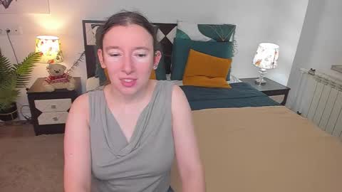 Snapshot of catherinewalls chatting on November 14, 2025, 7:07 am Catrin online show from November 14, 2025, 7:07 am